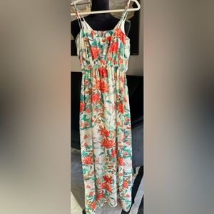Guess white floral maxi dress with adjustable spaghetti straps. Size medium.